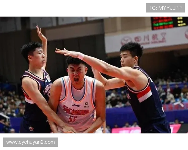 深圳篮球队灵活性引发热议球迷对战术调整的看法与期待