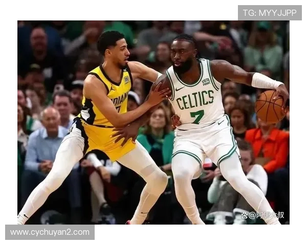 NBA老鹰与凯尔特人激战正酣谁能在季后赛中笑到最后