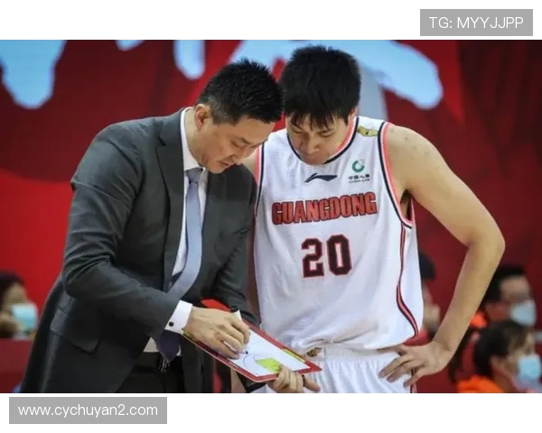 任骏飞领衔新一季篮球赛季展现实力与团队精神的精彩瞬间