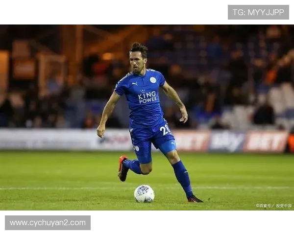 布莱克浦与卢顿比赛因天气原因延期球迷期待新赛程安排