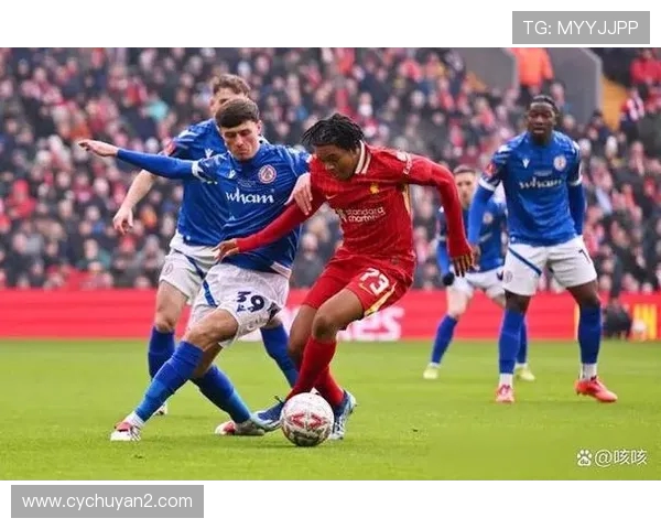 普利茅斯主场迎战利物浦双方争夺英超宝贵积分之战