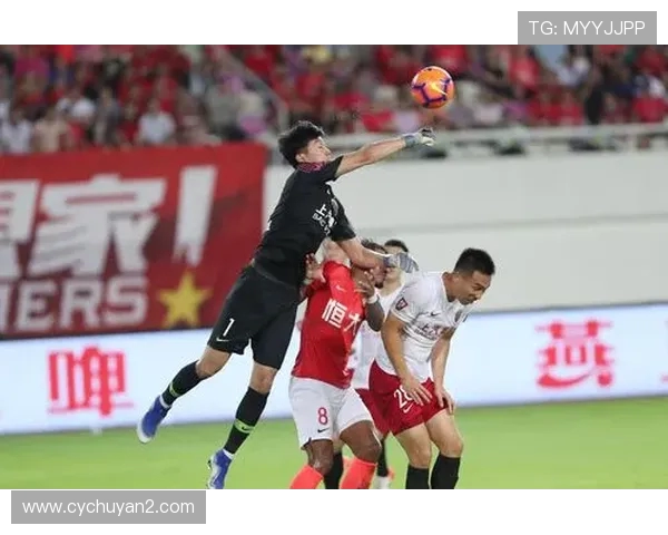 足协杯激战恒大对决富力球迷期待精彩对抗与逆转传奇